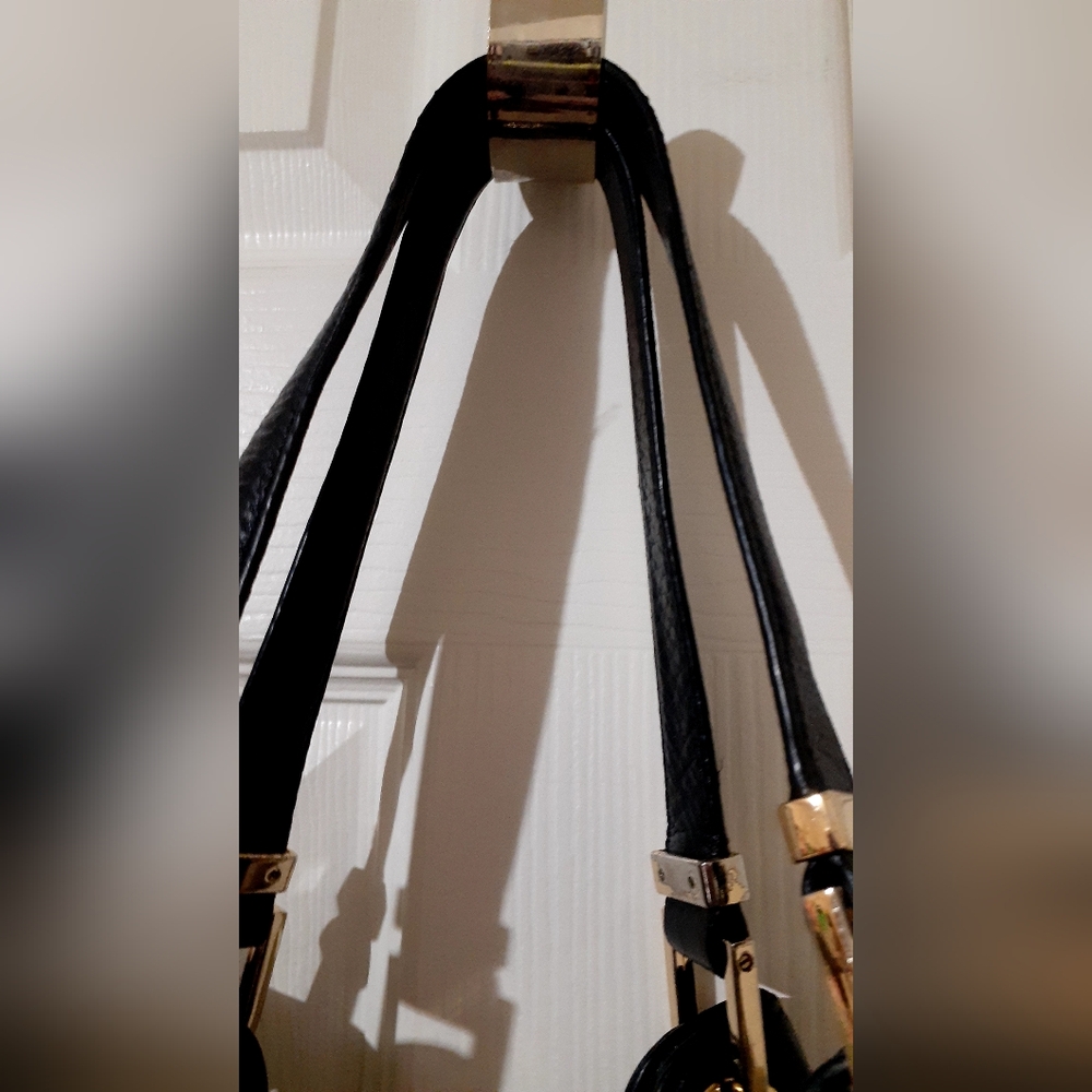 Michael Kors Black Leather Shoulder Bag - Picture 6 of 17